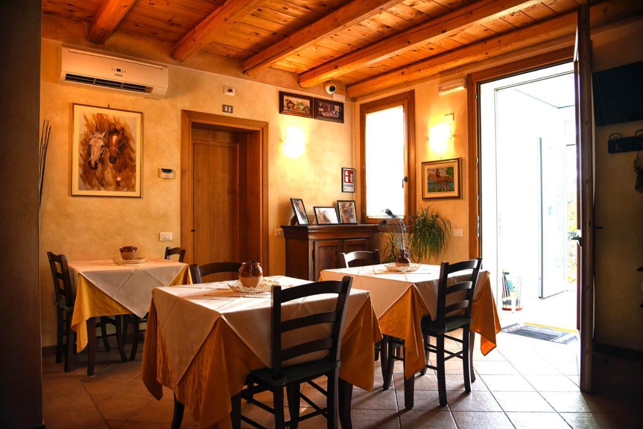 Agriturismo Corte Benetti โรวีโก ภายนอก รูปภาพ