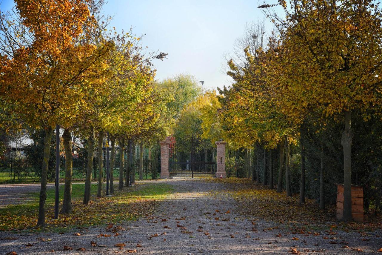 Agriturismo Corte Benetti โรวีโก ภายนอก รูปภาพ