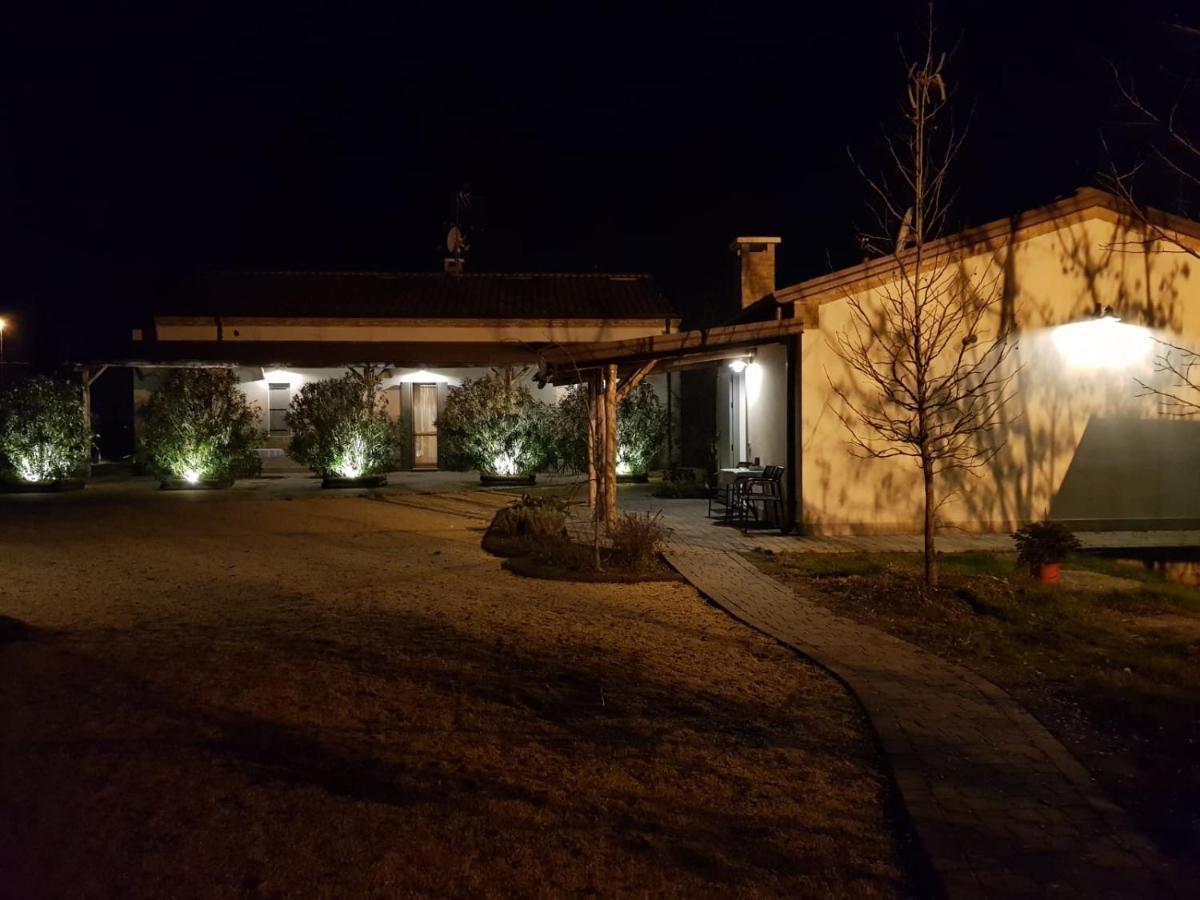 Agriturismo Corte Benetti โรวีโก ภายนอก รูปภาพ