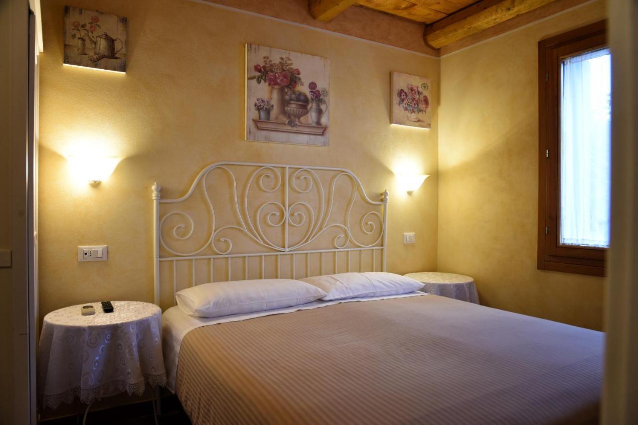 Agriturismo Corte Benetti โรวีโก ภายนอก รูปภาพ